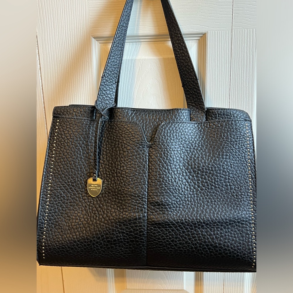 London Fog Elegant Black Leather Tote Bag